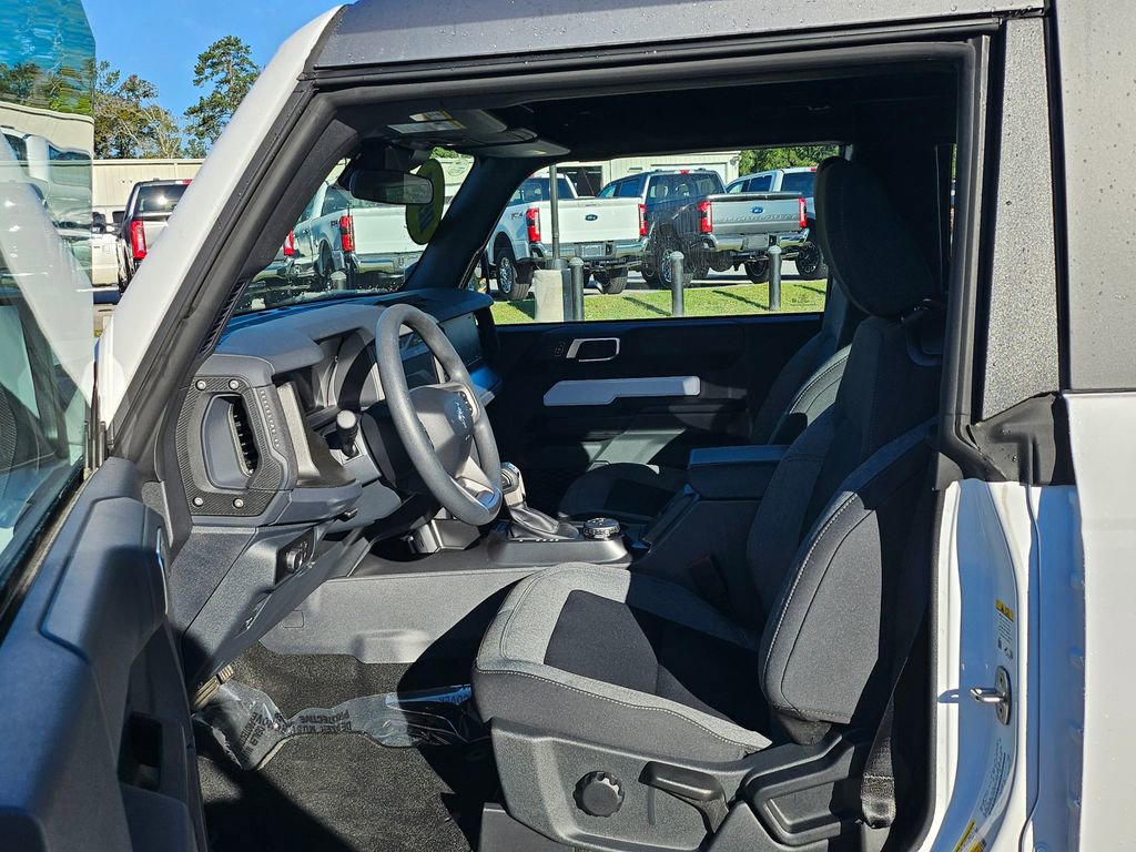 New 2025 Ford Bronco 2-Door image 5