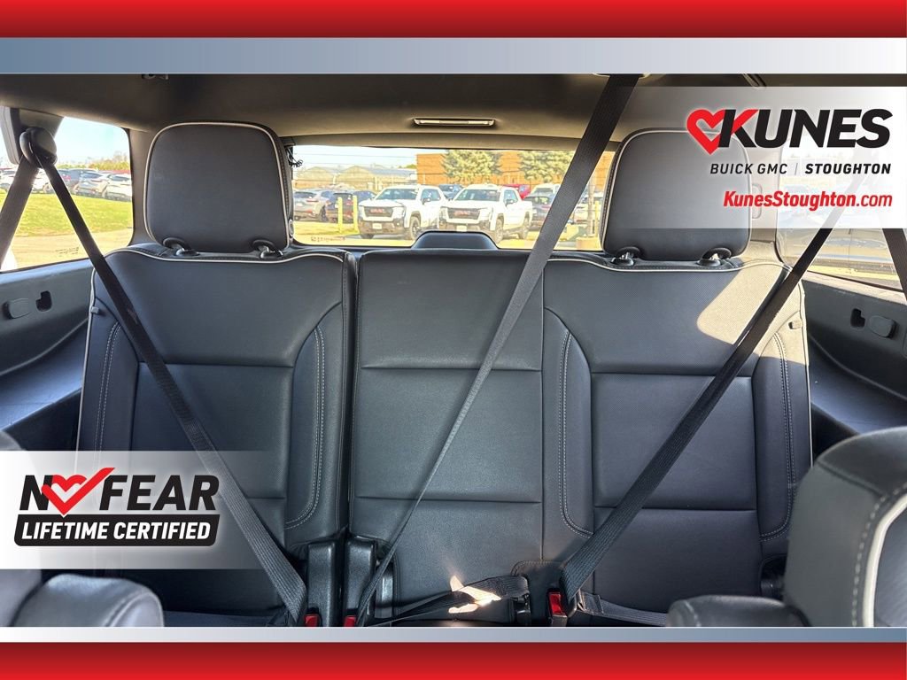 Used 2023 GMC Yukon XL SLT w/ SLT Premium Package AWD/4WD image 47