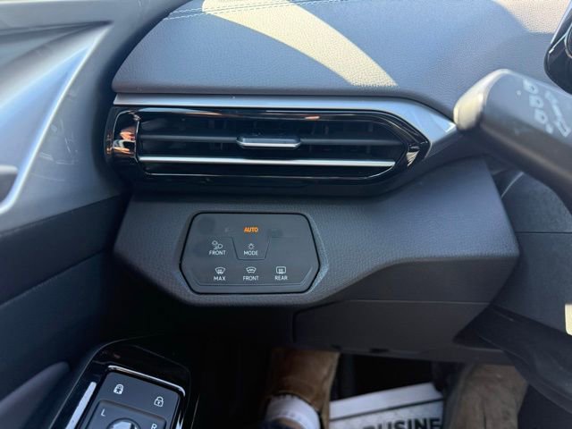 Certified 2023 Volkswagen ID.4 Pro S image 19