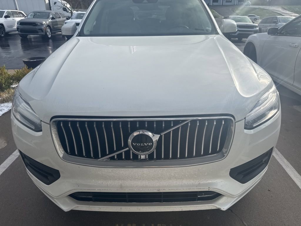Used 2020 Volvo XC90 T6 Momentum image 9