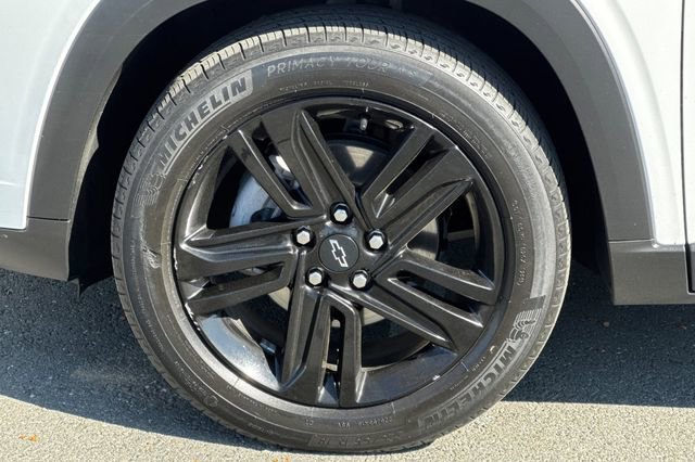 Used 2025 Chevrolet Trax ACTIV w/ Sunroof Package FWD image 42