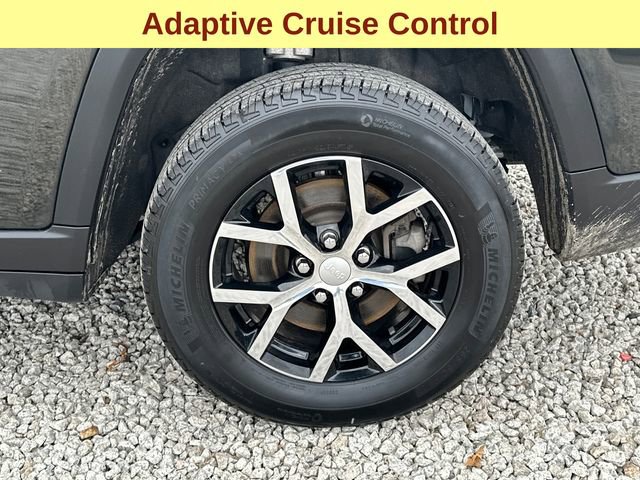 Used 2023 Jeep Grand Cherokee L Limited image 9