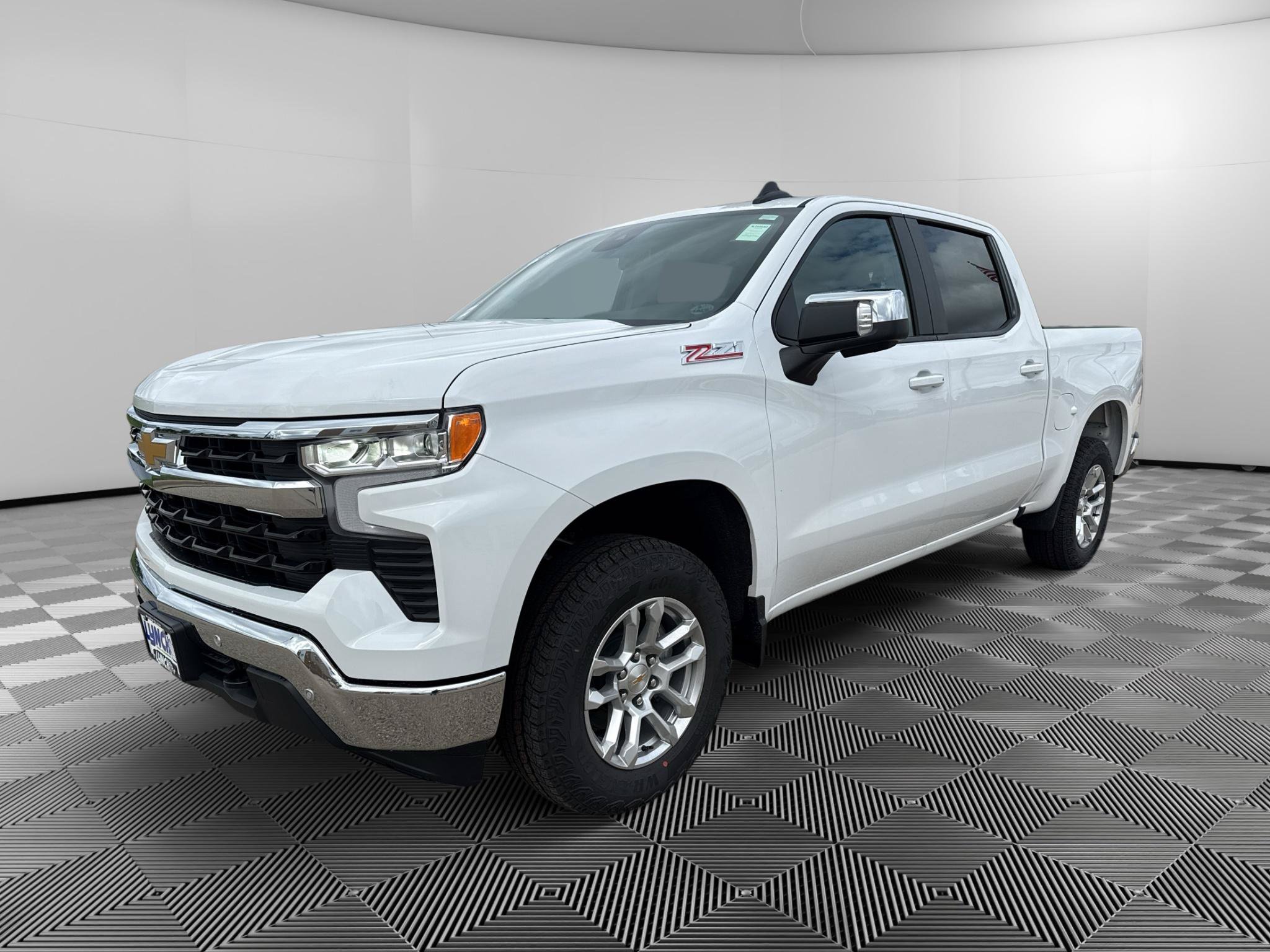 New 2026 Chevrolet Silverado 1500 LT w/ Z71 Off-Road Package AWD/4WD image 1