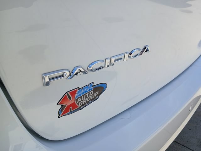 New 2027 Chrysler Pacifica Select FWD image 37