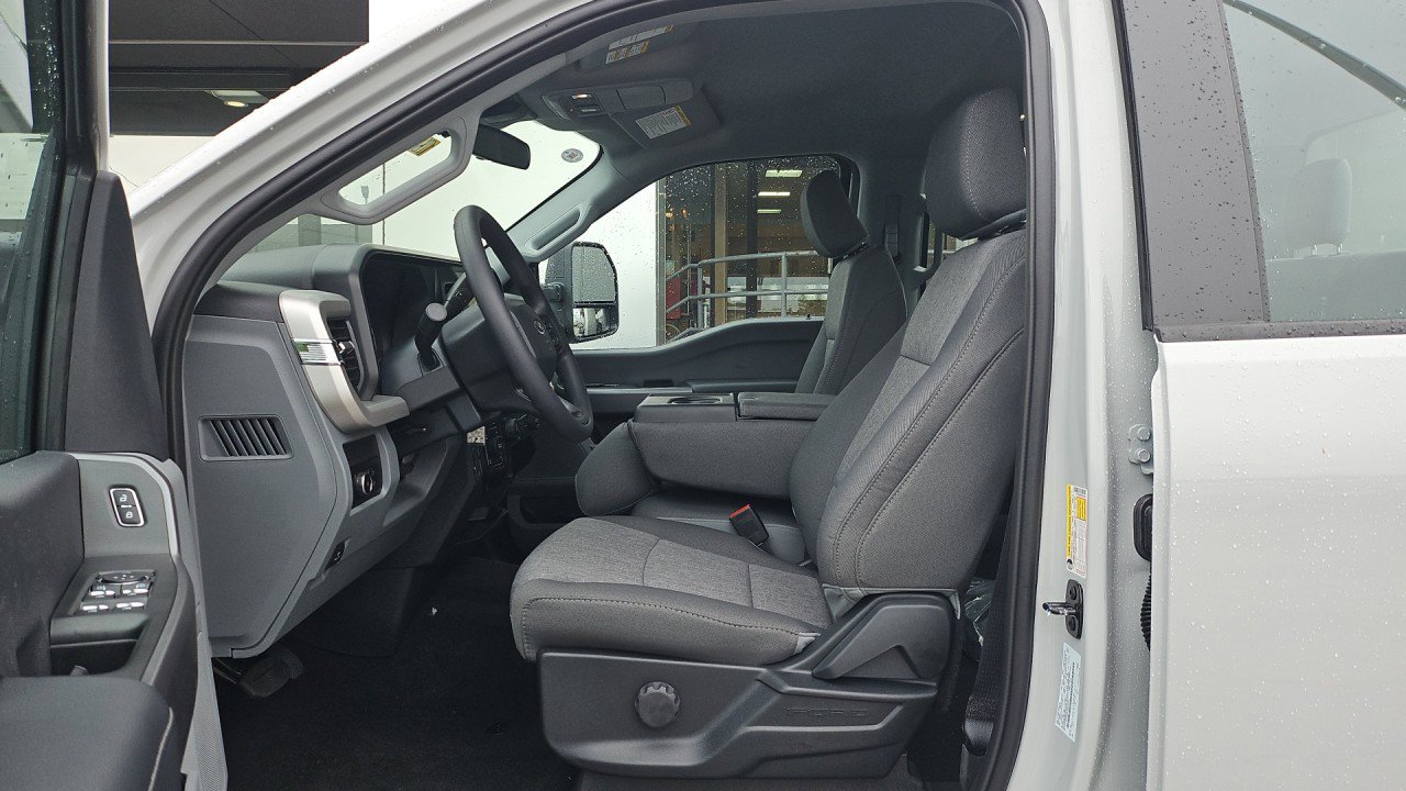 New 2026 Ford F250 XL AWD/4WD image 7