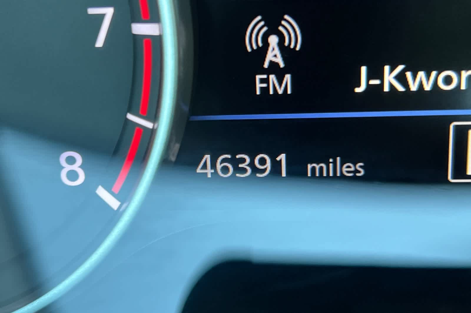 Used 2025 Nissan Sentra SV FWD image 27
