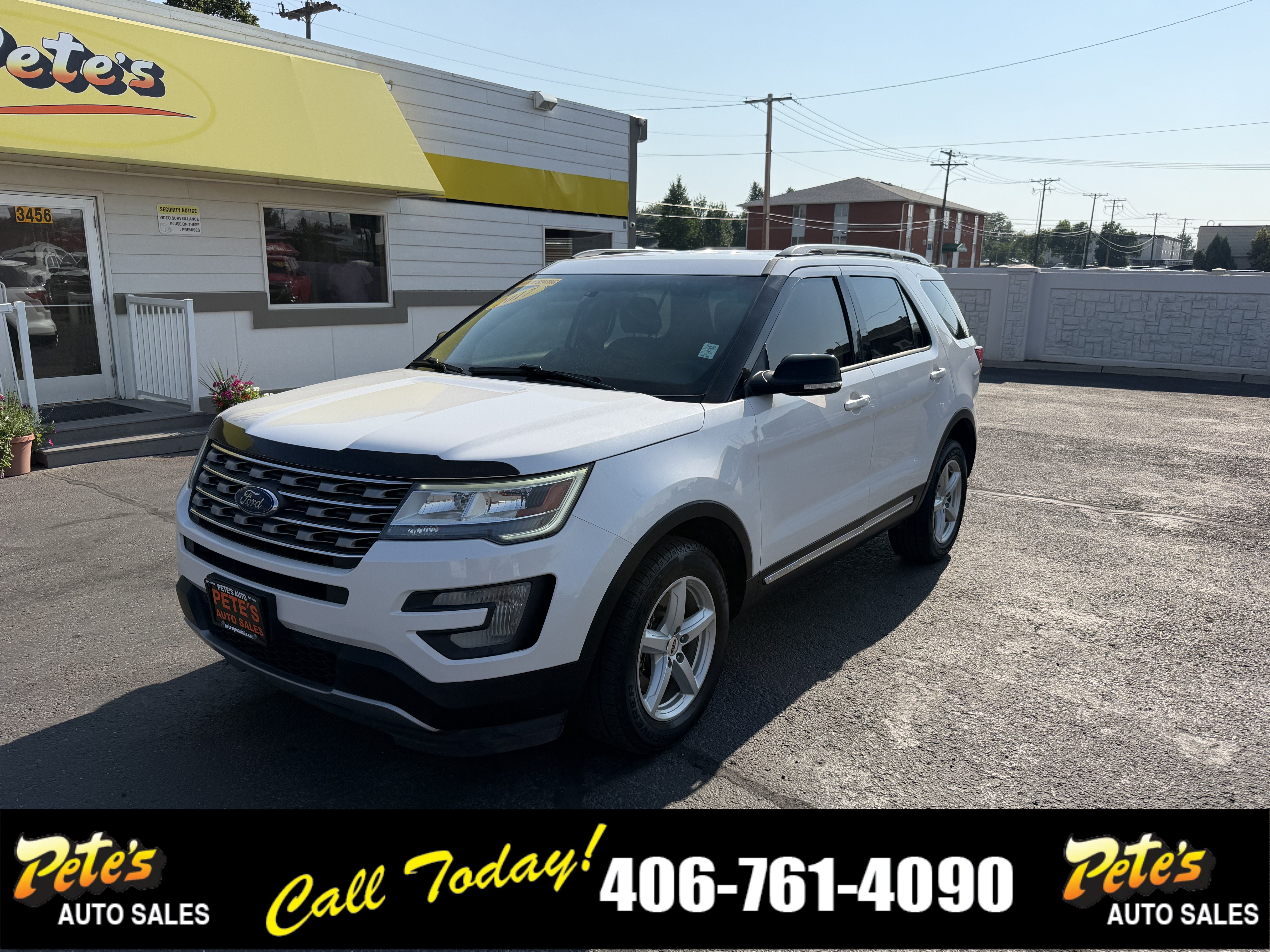 Used 2017 Ford Explorer XLT AWD/4WD image 8