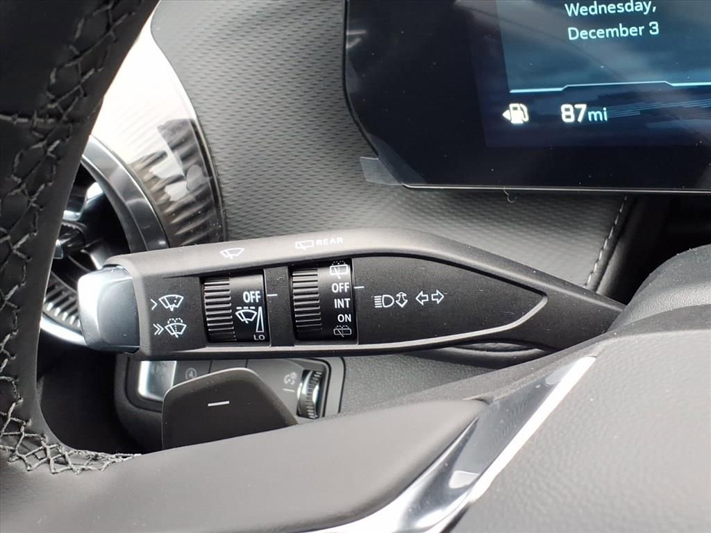 New 2026 Chevrolet Equinox LT w/ Convenience Package II image 16