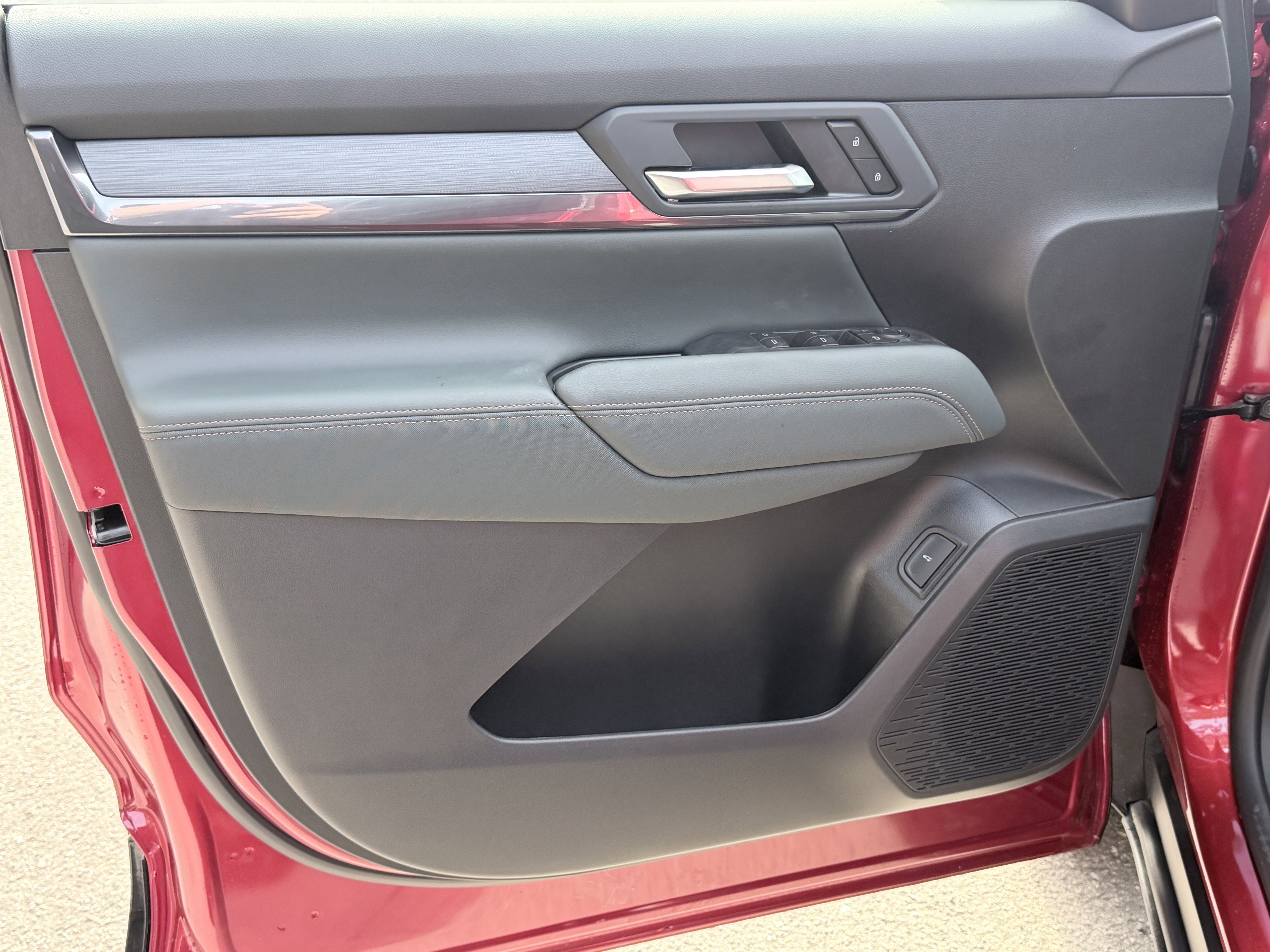 New 2026 GMC Terrain AT4 w/ Technology Package II image 11