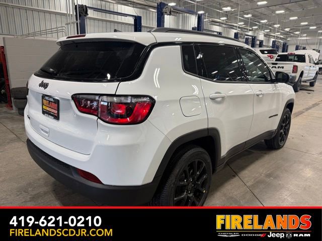 New 2026 Jeep Compass Latitude image 3
