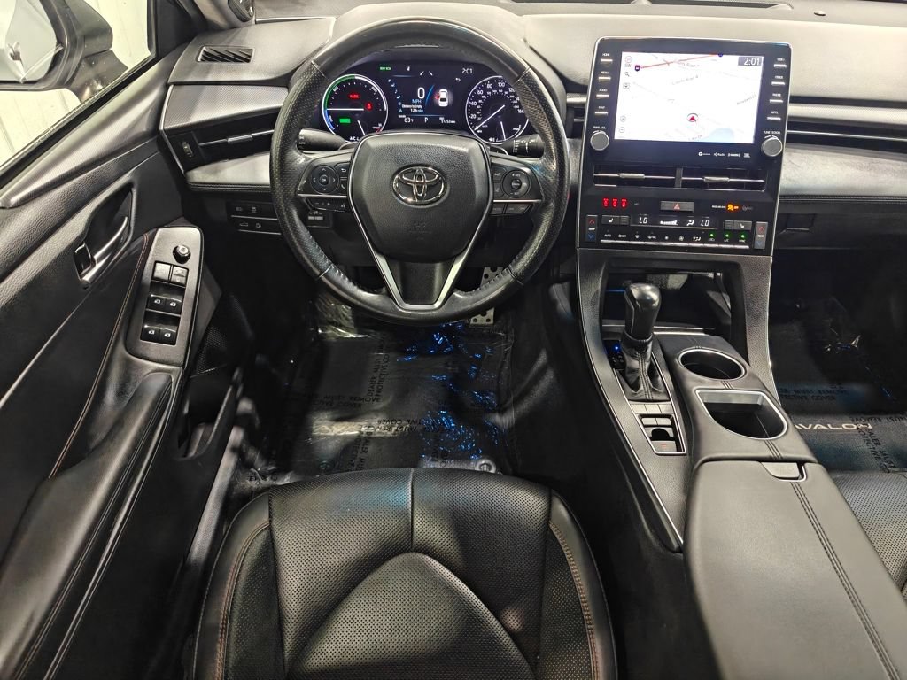Used 2021 Toyota Avalon XSE w/ Carpet Mat Package (TMS) FWD image 4