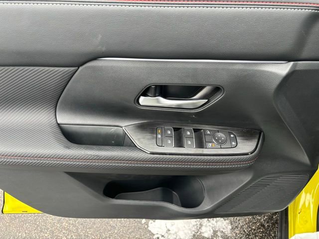 New 2026 Nissan Kicks SR w/ SR Premium Package AWD/4WD image 7