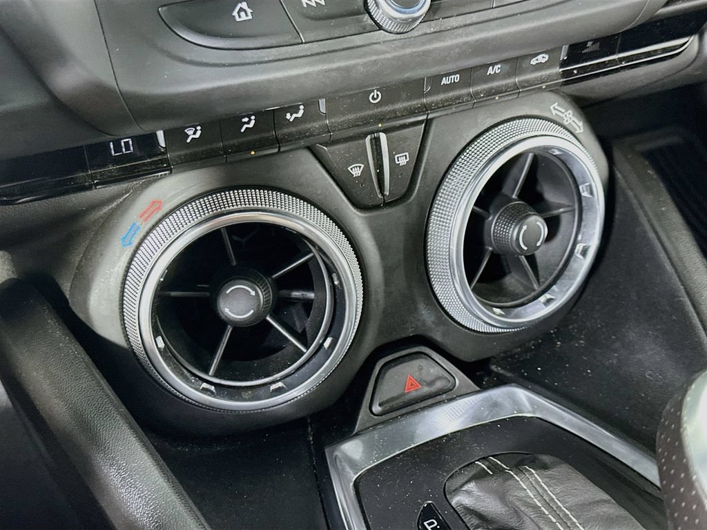 Used 2019 Chevrolet Camaro SS RWD image 24