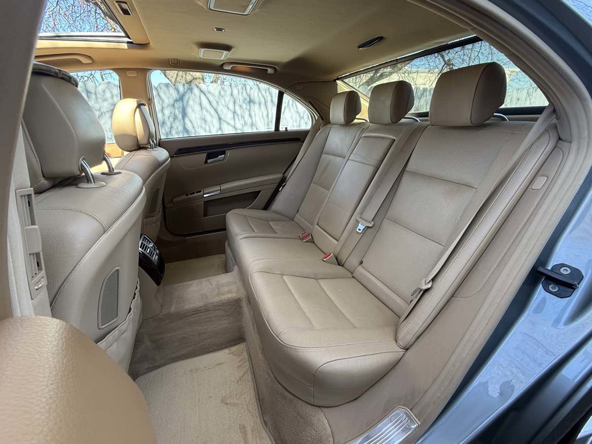 Used 2012 Mercedes-Benz S 550 4MATIC Sedan image 6