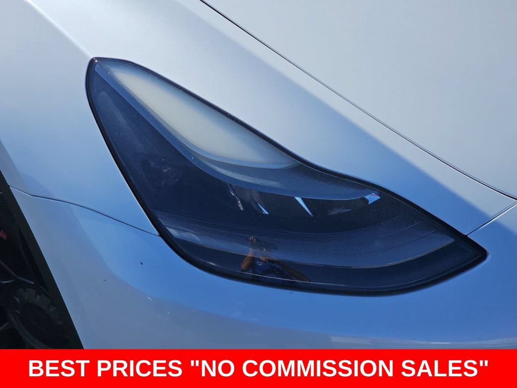 Used 2022 Tesla Model Y Performance AWD/4WD image 35