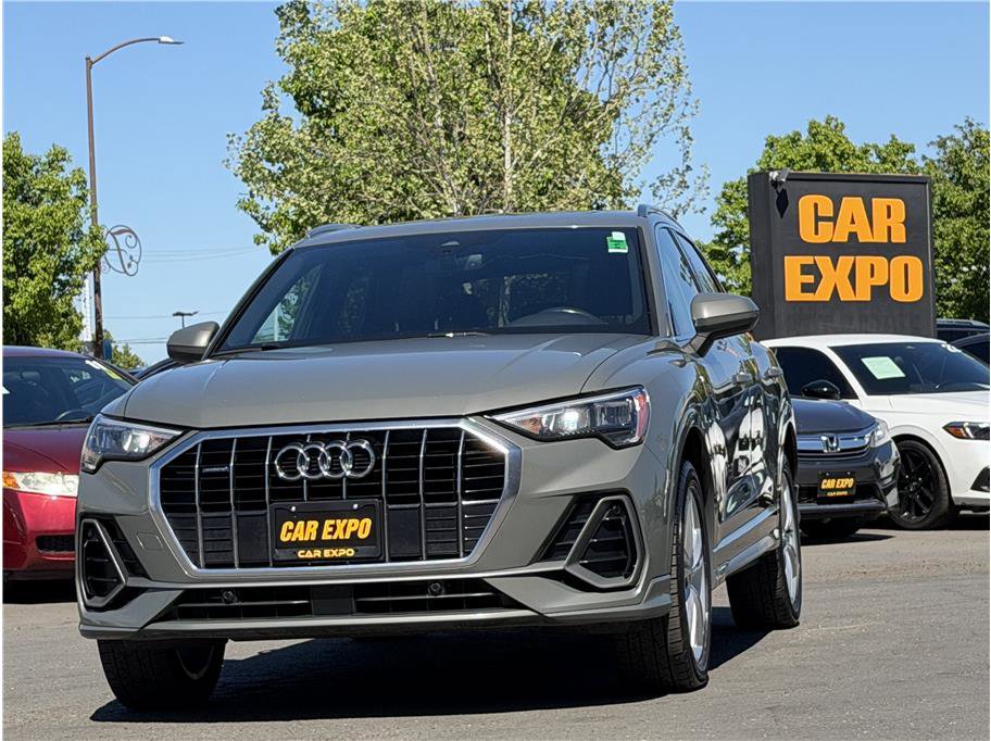 Used 2021 Audi Q3 2.0T Premium w/ Convenience Package AWD/4WD image 24