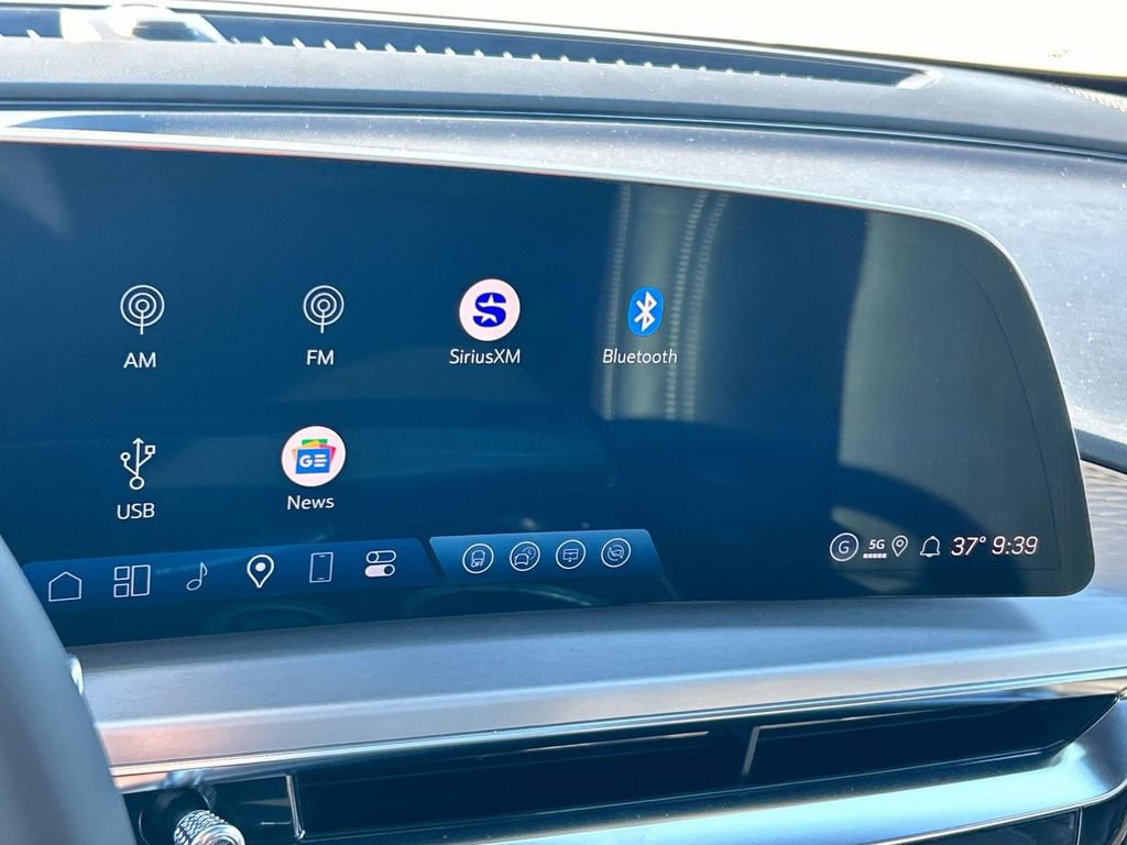 New 2026 Cadillac Lyriq Premium Luxury RWD image 30