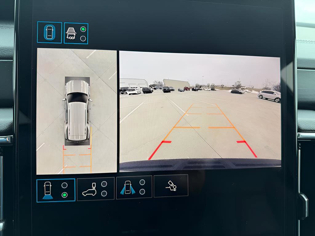 Used 2025 GMC Yukon Denali image 27