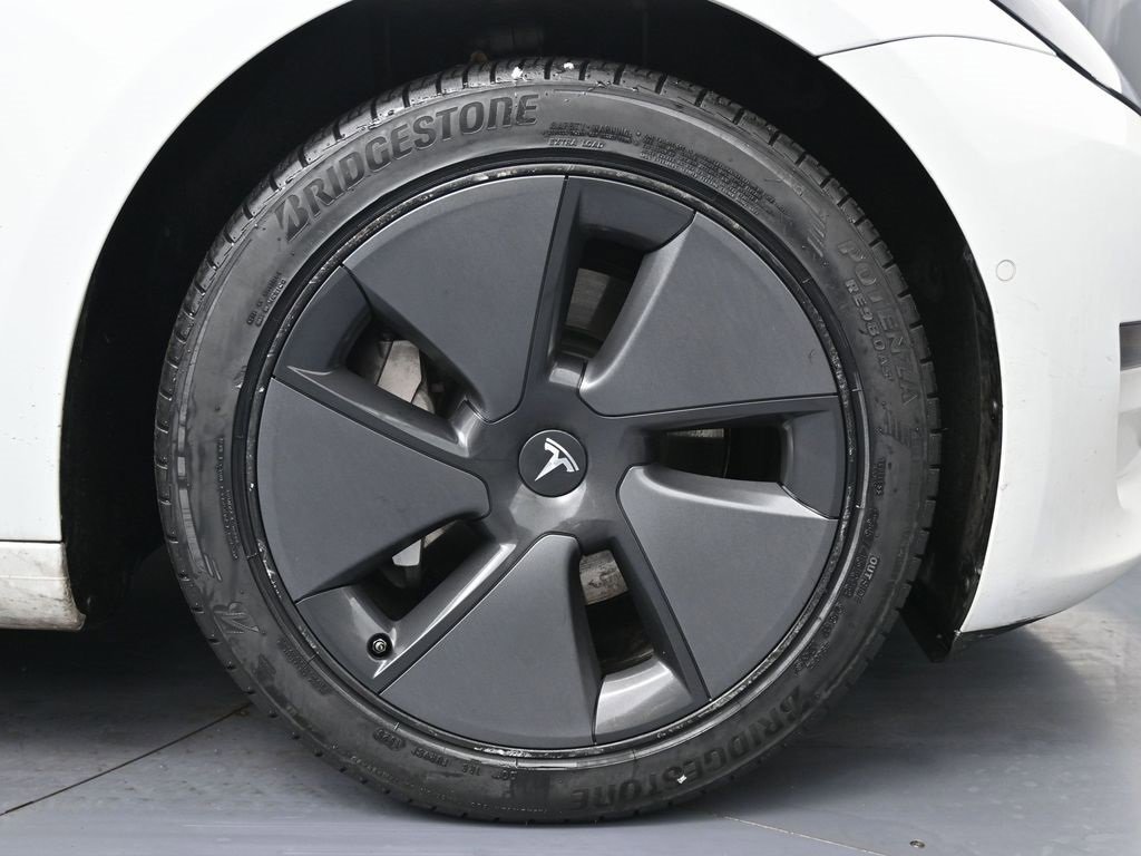 Used 2021 Tesla Model 3 Standard Range Plus image 13
