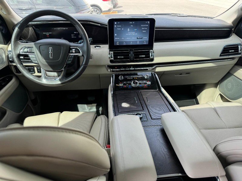 Used 2018 Lincoln Navigator L Reserve w/ Technology Package image 9
