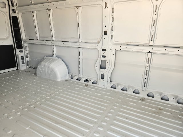 Used 2025 RAM ProMaster 3500 w/ Quick Order Package 22G SLT FWD image 30