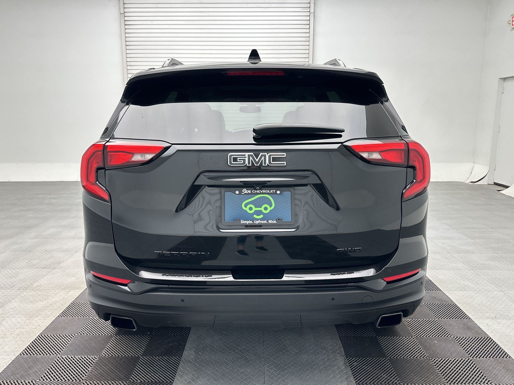 Certified 2019 GMC Terrain SLT w/ Preferred Package AWD/4WD image 10