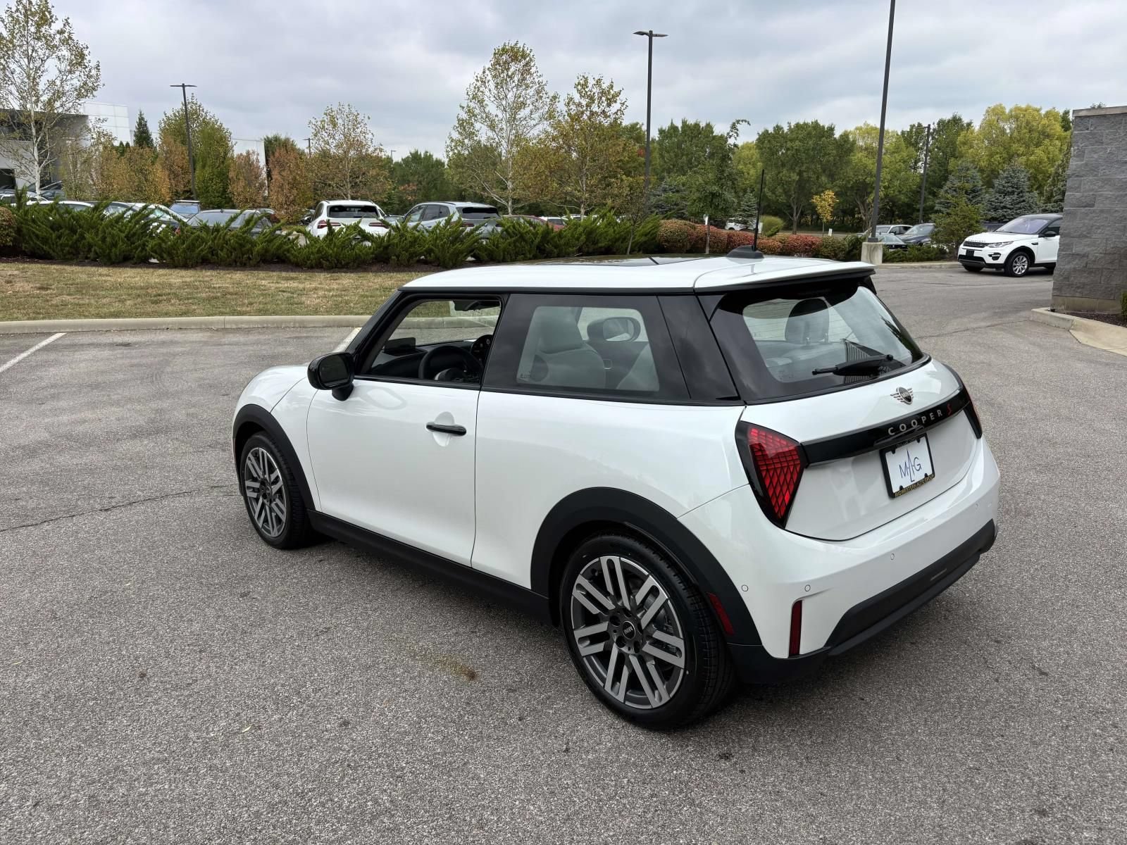 New 2026 MINI Cooper S FWD image 5