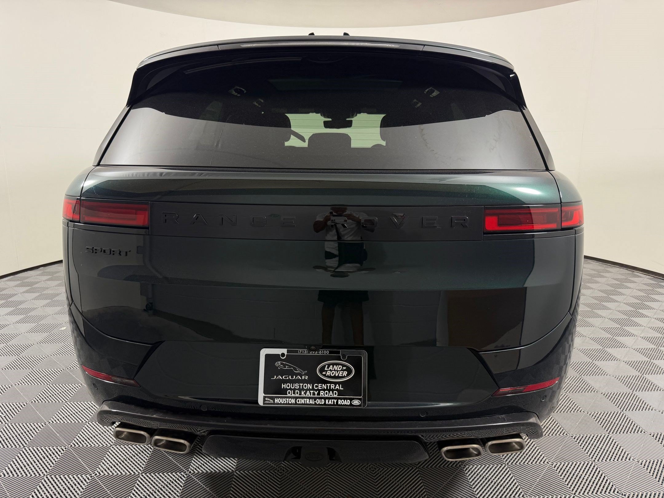 New 2026 Land Rover Range Rover Sport Dynamic SE AWD/4WD image 10