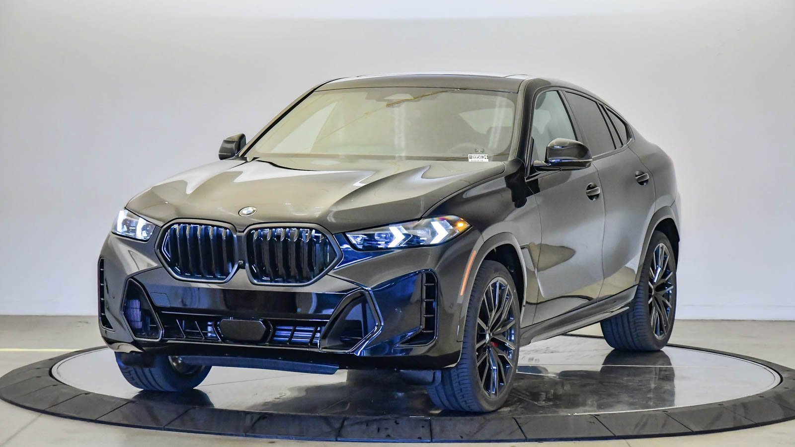 New 2026 BMW X6 xDrive40i w/ Premium Package image 1