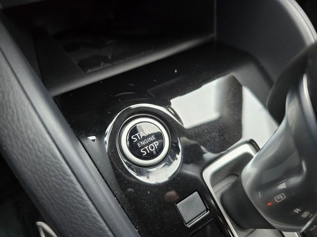 New 2025 Nissan Versa SR FWD image 26