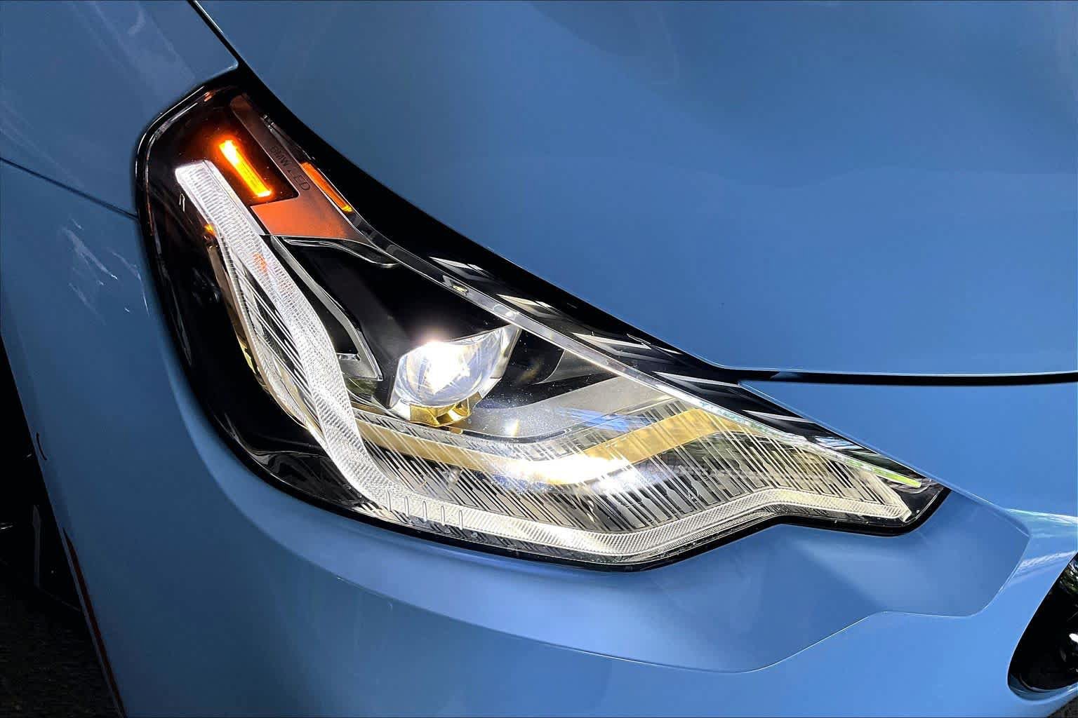 Used 2025 BMW M240i Coupe RWD image 27
