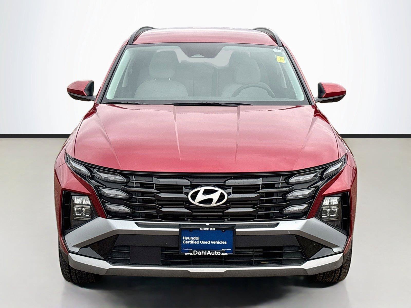 Certified 2025 Hyundai Tucson SEL AWD/4WD image 3