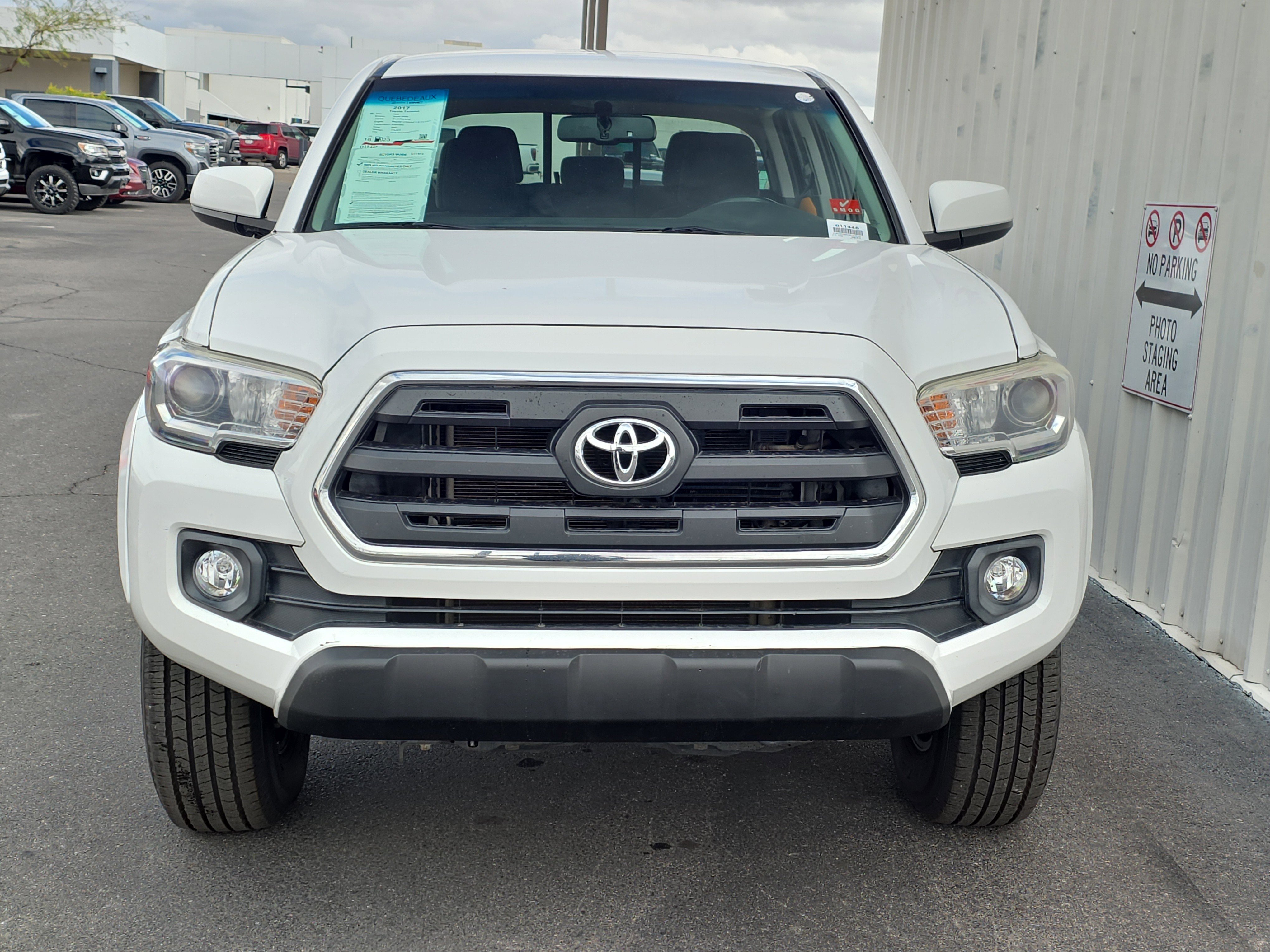 Used 2017 Toyota Tacoma SR5 w/ Tow Package image 2