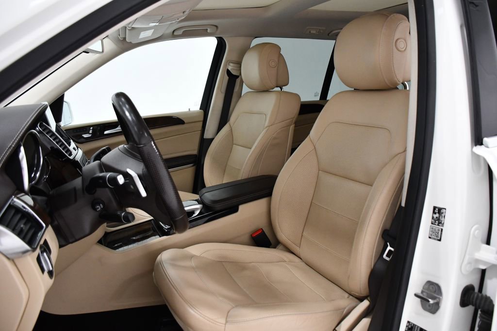 Used 2019 Mercedes-Benz GLS 550 4MATIC image 19