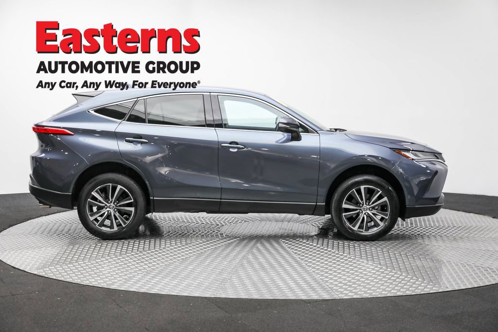 Used 2024 Toyota Venza LE image 4