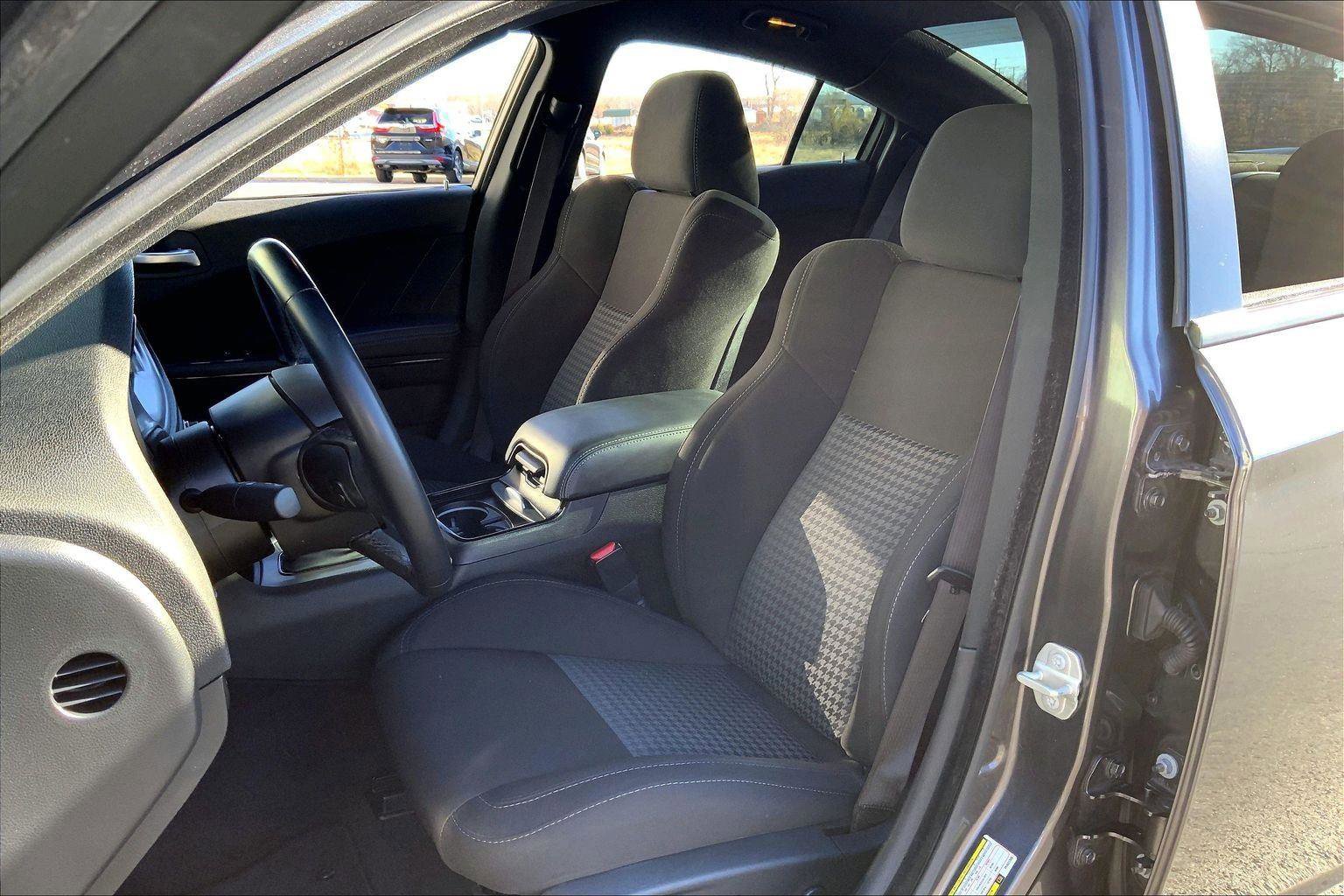 Used 2023 Dodge Charger GT w/ Blacktop Package image 21