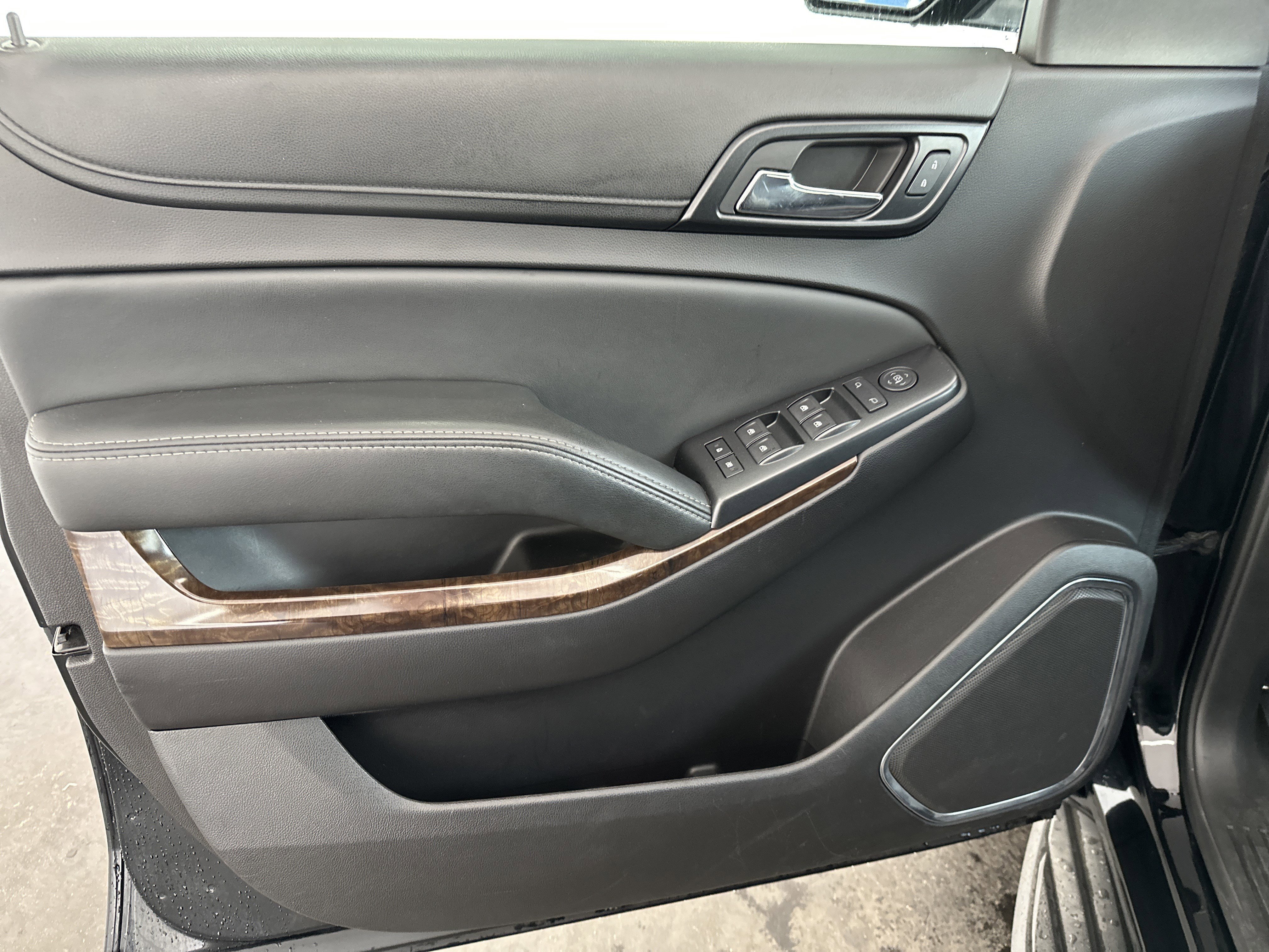 Used 2016 Chevrolet Tahoe LS image 14