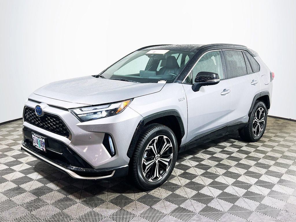 Certified 2024 Toyota RAV4 XSE w/ Premium Package AWD/4WD image 4