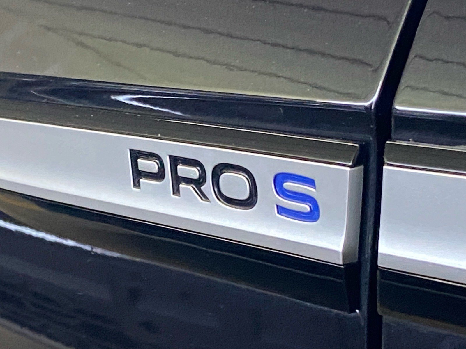 Certified 2023 Volkswagen ID.4 Pro S RWD image 5