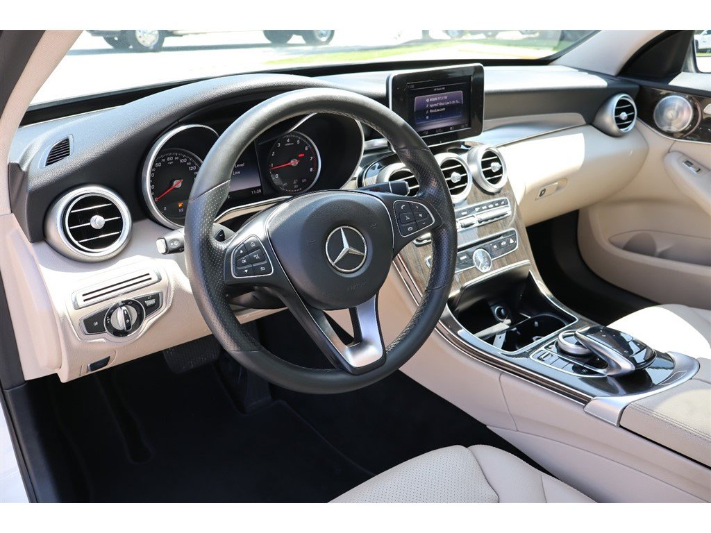 Used 2015 Mercedes-Benz C 300 Sedan image 13