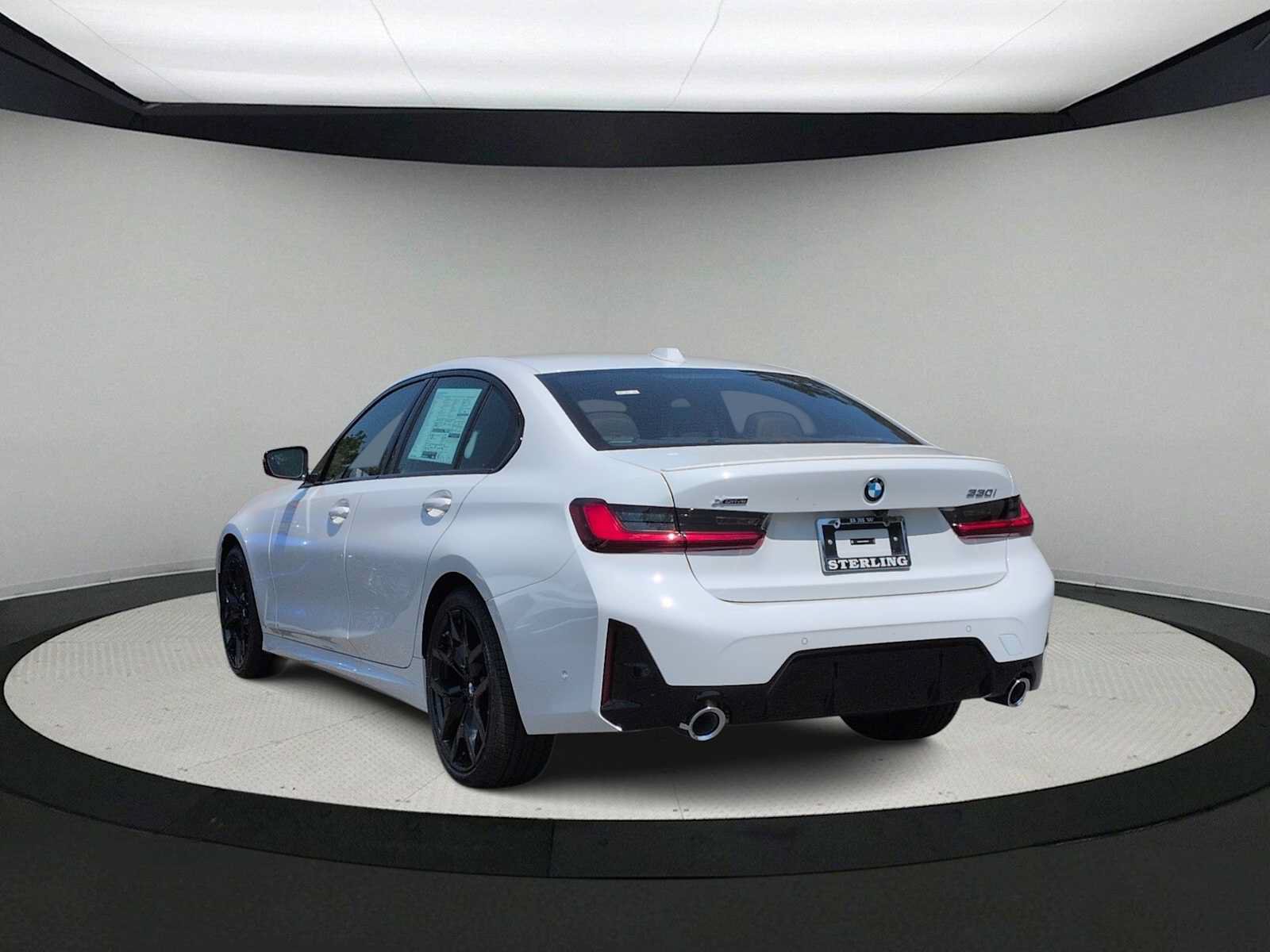 New 2026 BMW 330i xDrive Sedan w/ M Sport Package AWD/4WD image 6