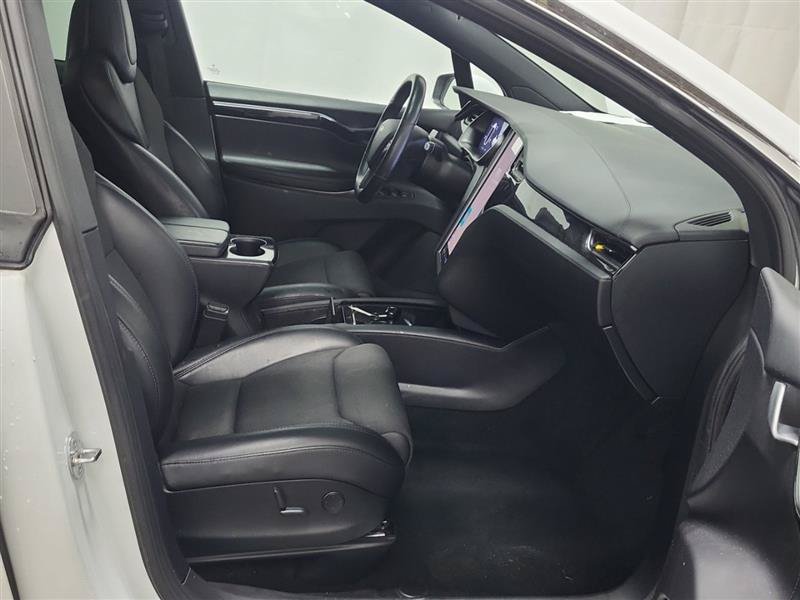 Used 2018 Tesla Model X 75D AWD/4WD image 6