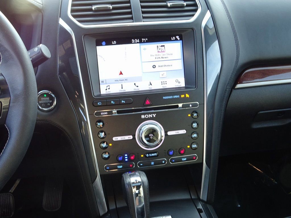 Used 2018 Ford Explorer Platinum image 24