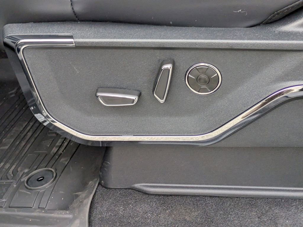 New 2025 Ford F150 Platinum w/ Equipment Group 702A High image 23