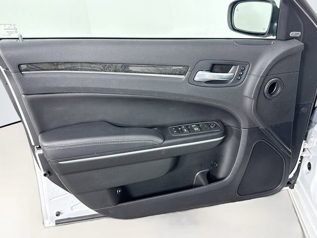 Used 2023 Chrysler 300 Touring L w/ Popular Equipment Group image 20