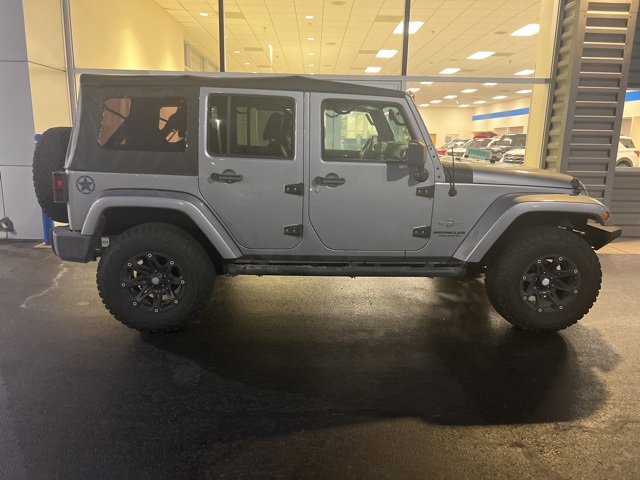 Used 2014 Jeep Wrangler Unlimited Sport image 2