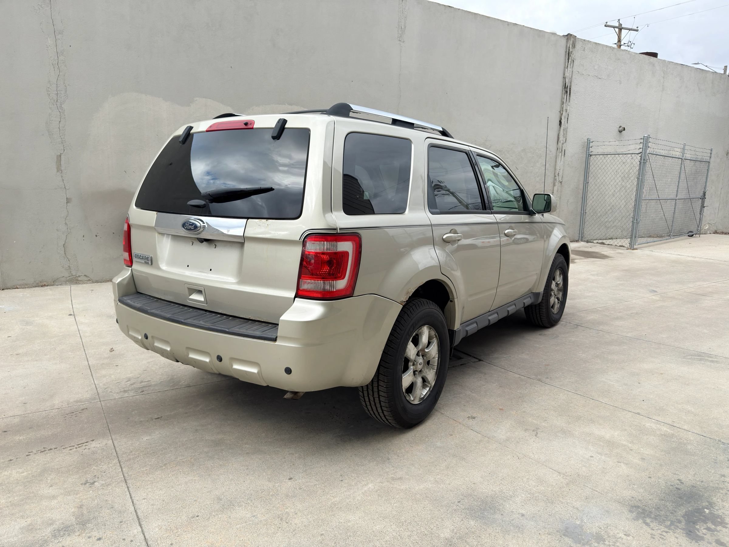 Used 2012 Ford Escape Limited AWD/4WD image 9