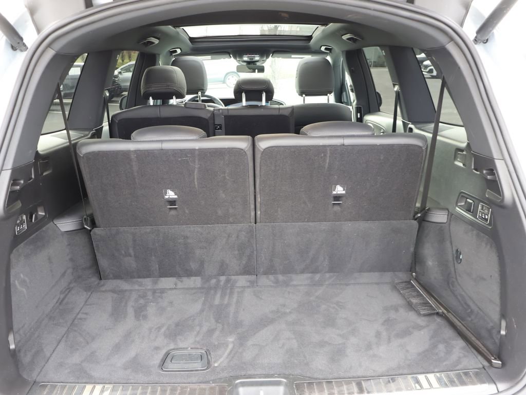 Used 2025 Mercedes-Benz GLS 450 4MATIC image 16