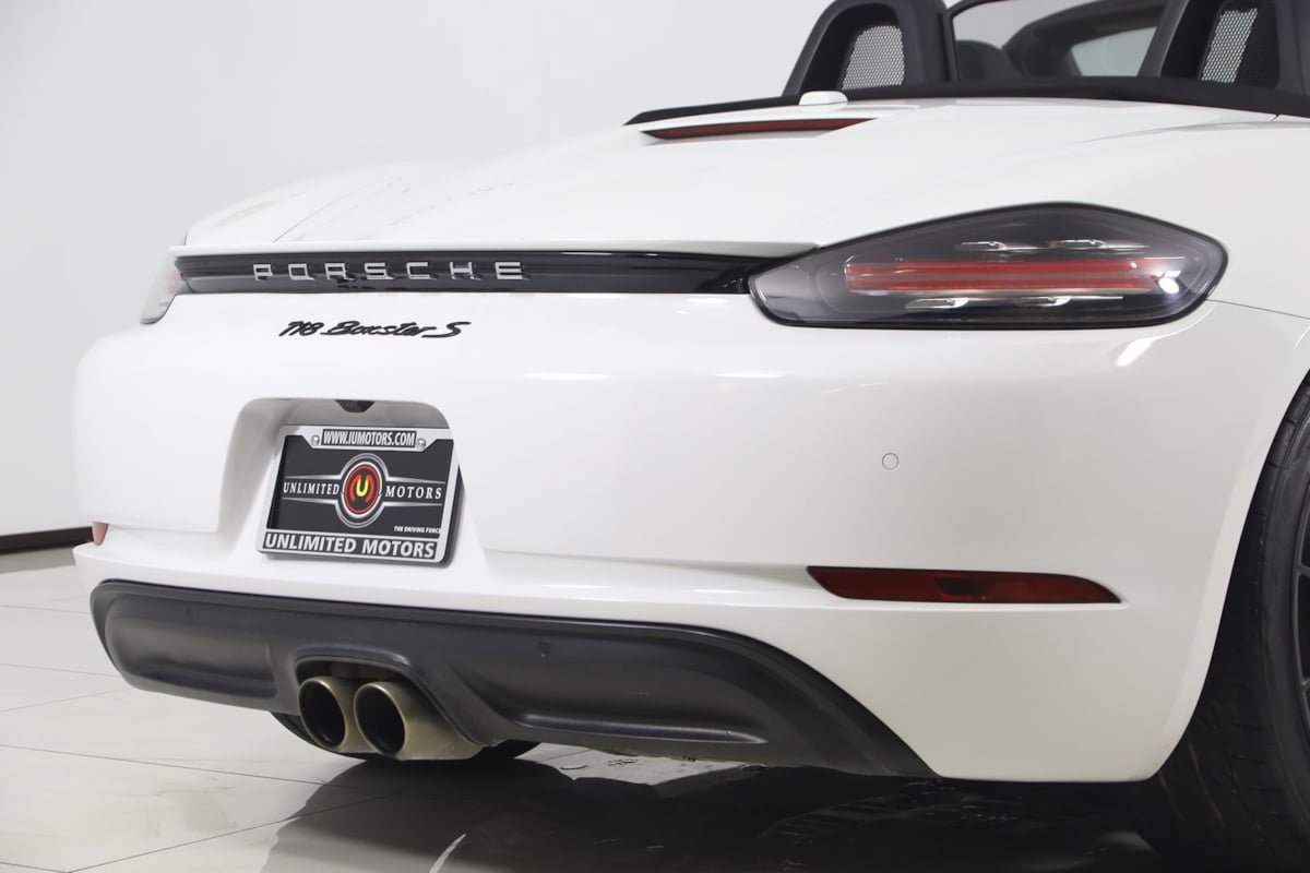 Used 2017 Porsche 718 Boxster S RWD image 57