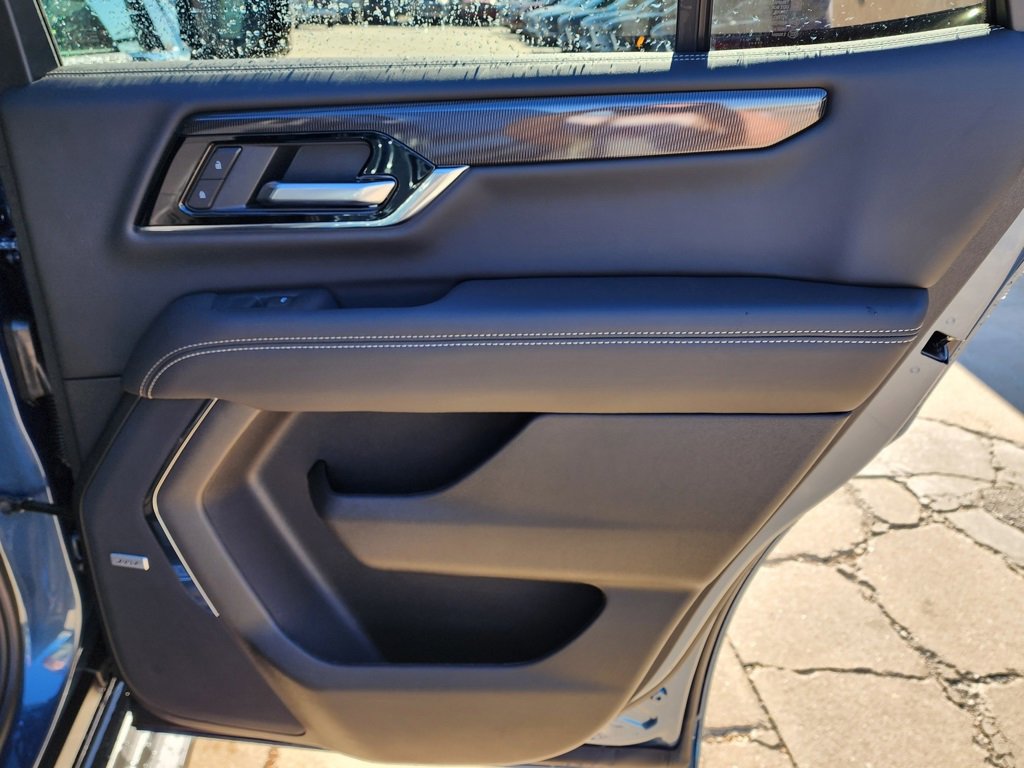 New 2026 GMC Yukon Elevation image 43